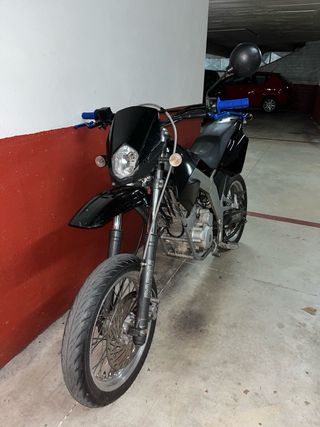 Derbi Senda SM 125 Supermotard Negra
