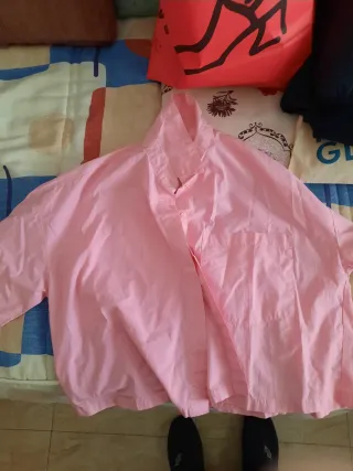 Camisa Stradivarius Rosa