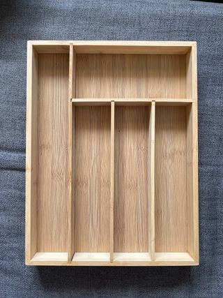 Organizador de cubertería de madera
