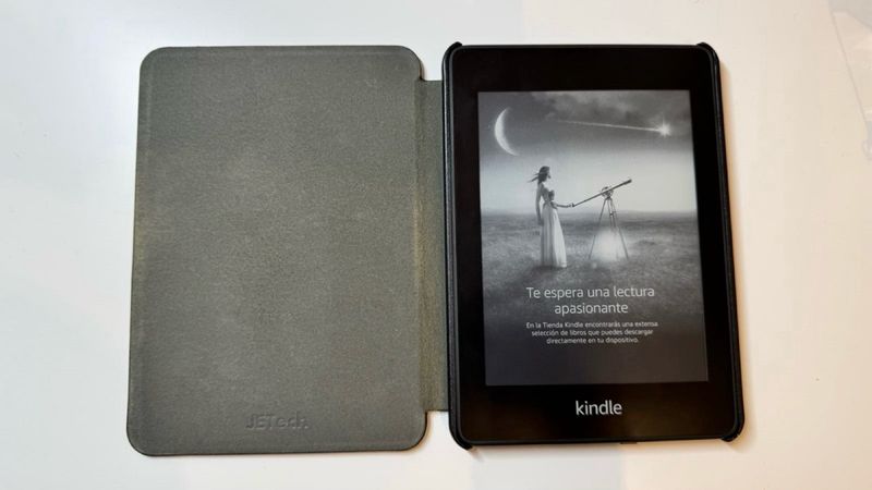 Kindle con funda JETech