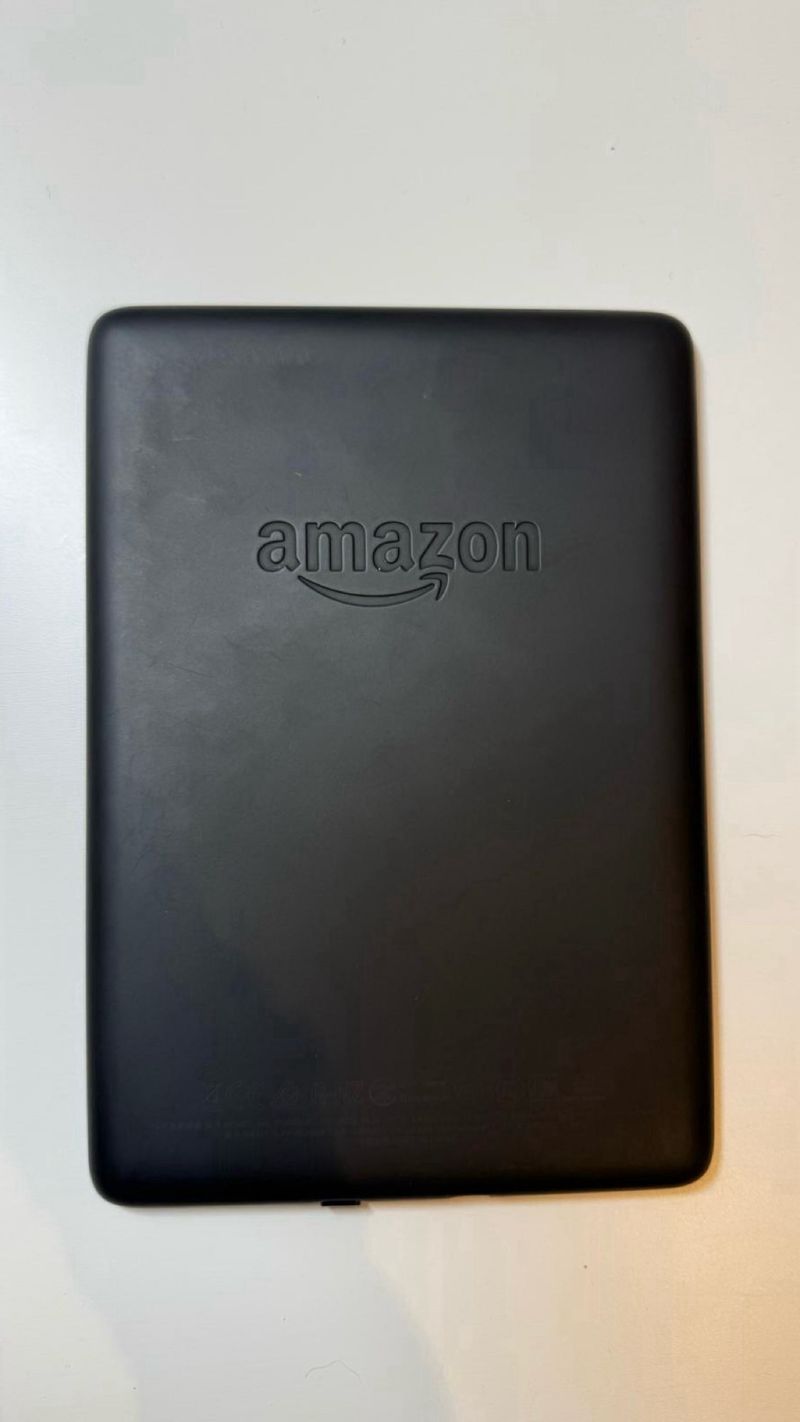 Kindle con funda JETech afbeelding 2
