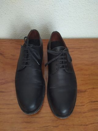 Zapatos Lottusse negros T42