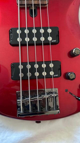 YAMAHA TRBX305 Bajo Eléctrico Rojo