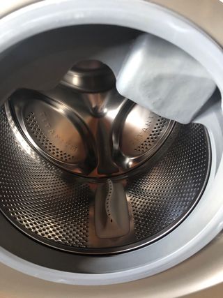 Lavadora/Secadora Aqualtis Ariston, tiene averia,