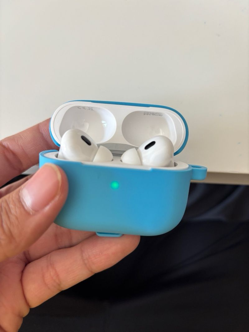 Airpods Pro 2 + funda azul (de regalo) afbeelding 2