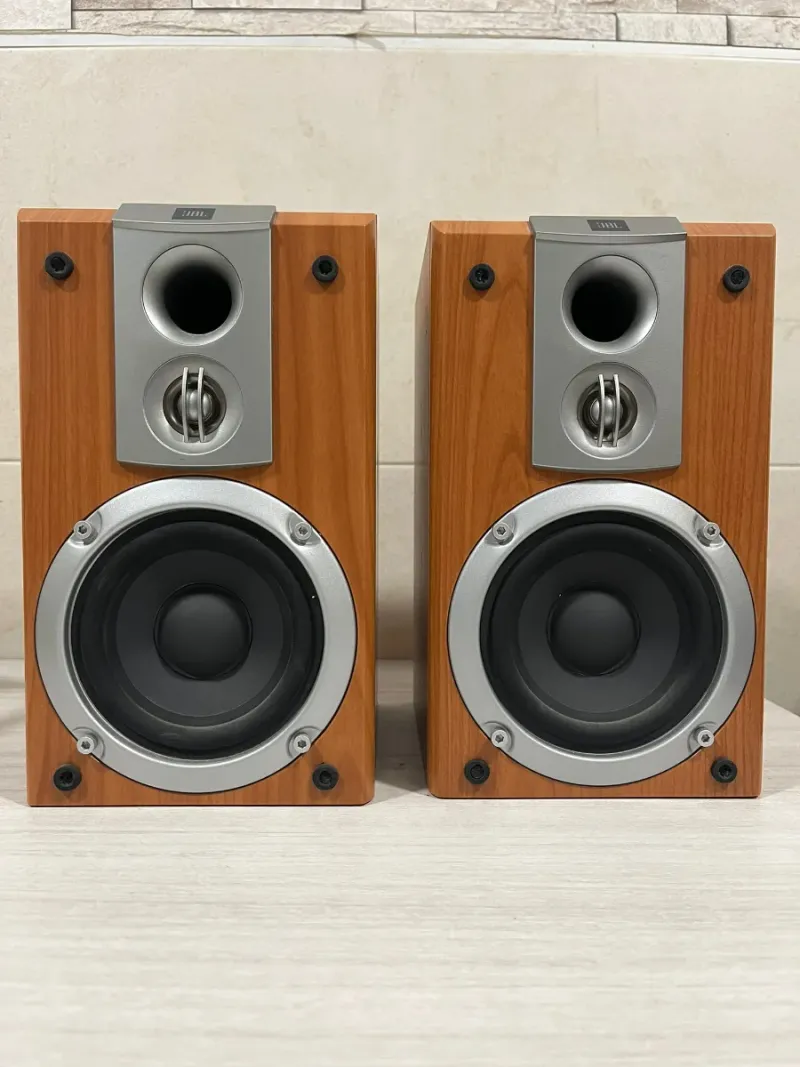Altavoces JBL 178