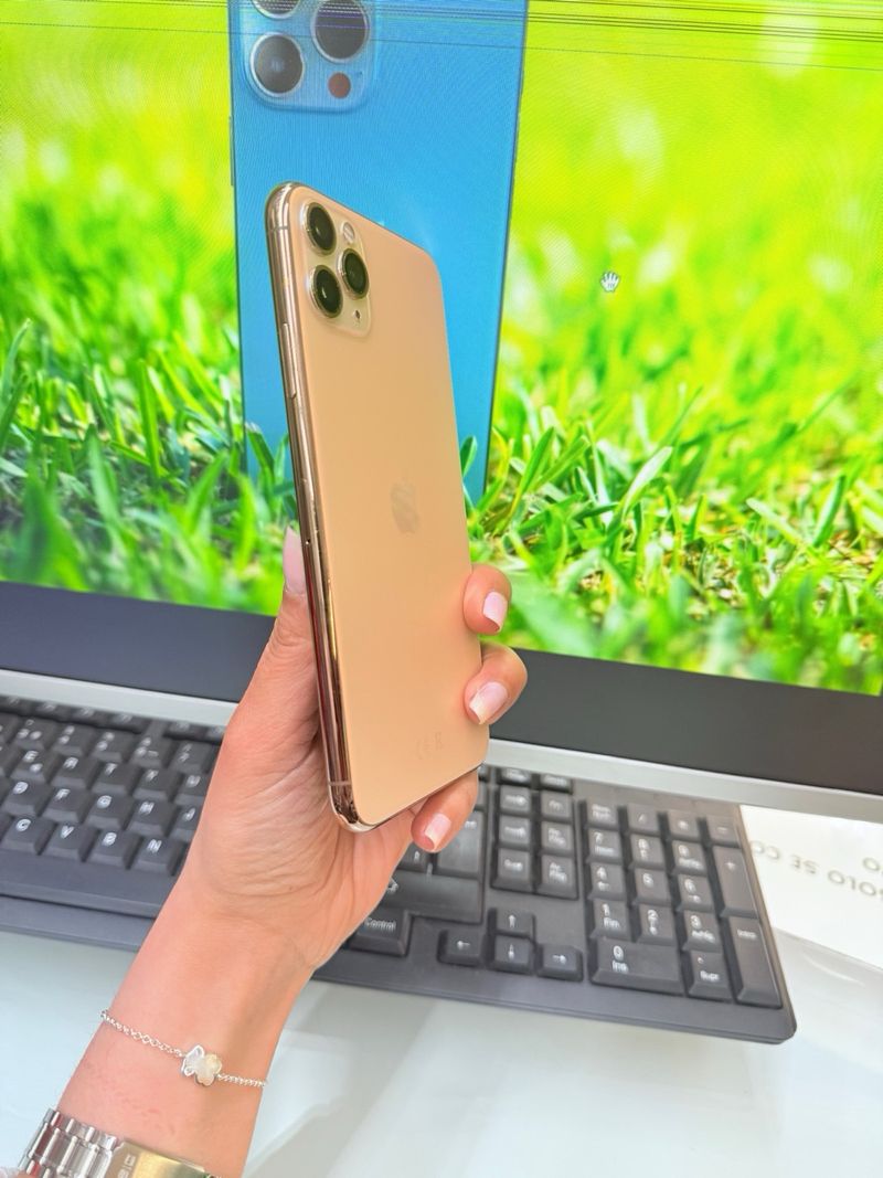 iPhone 11 Pro Max 64GB Dorado afbeelding 5
