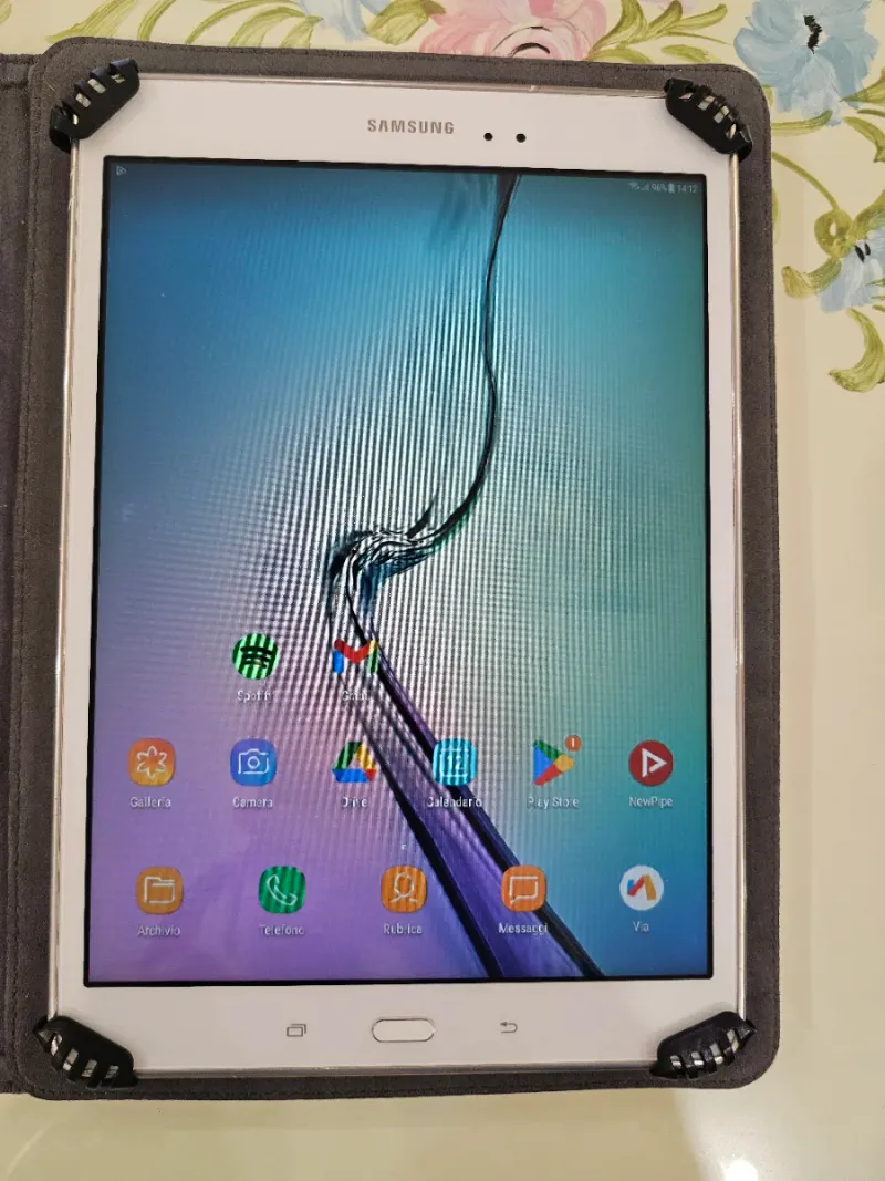 Samsung Galaxy Tab A 9.7" SIM afbeelding 2