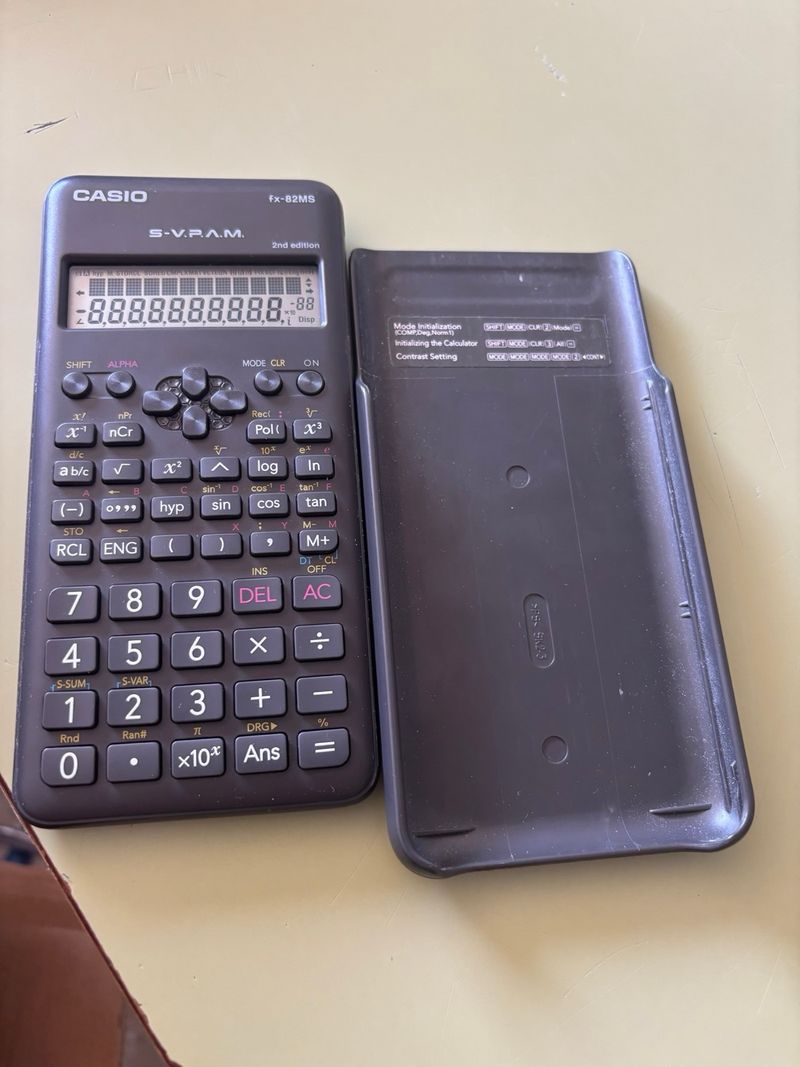Calculadora Casio fx-82MS S-V.P.A.M. afbeelding 2