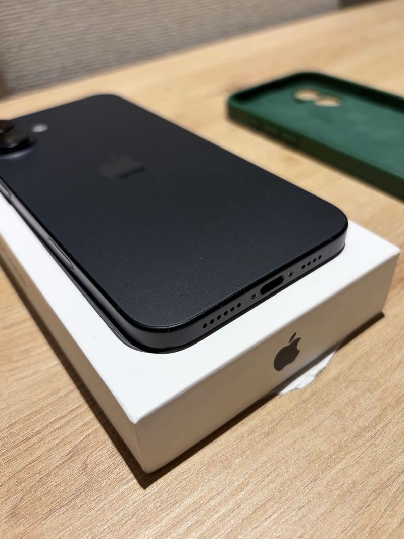 iPhone 16 Plus 256GB ** COMO NUEVO** afbeelding 4
