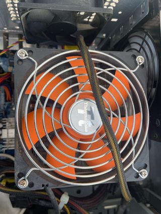 Ordenador para piezas