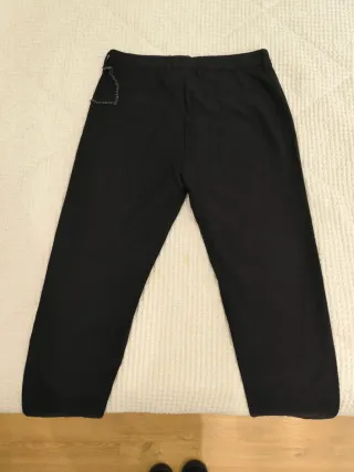 Pantalón negro Pull&Bear