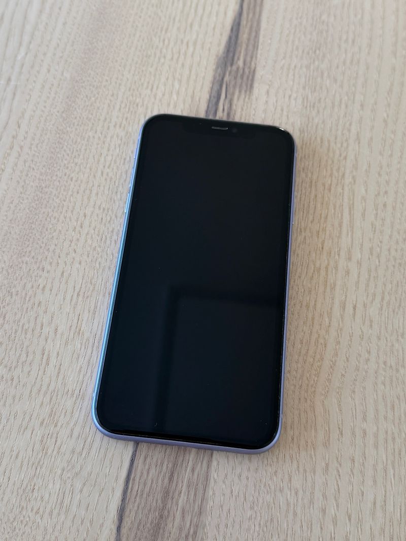 iPhone 11 Lila 64GB