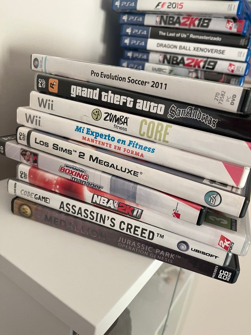 Lote Videojuegos PS4, PS3, PC y PSP