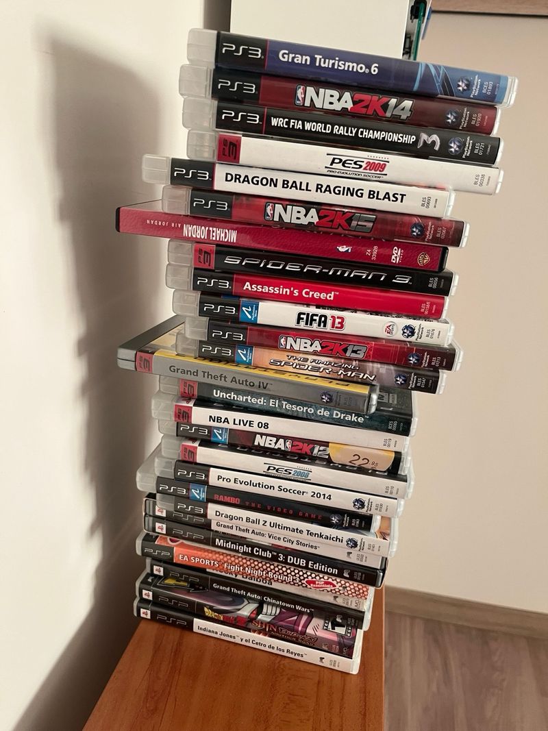 Lote Videojuegos PS4, PS3, PC y PSP afbeelding 2