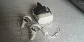 Meta Quest 2 Occhiali VR + Controller 128gb