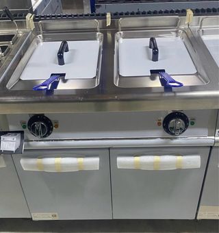 Freidora a Gas 28+28 Litros con Mueble HNF28+28GJ