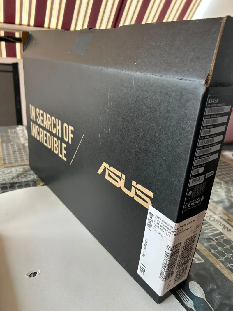 Portatil asus con caja original afbeelding 7