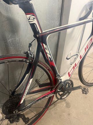 Bicicleta de carretera BLUE