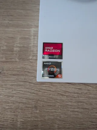 HP All-in-One Pavilion Gris y Blanco