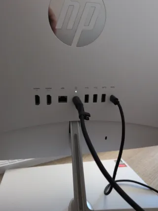 HP All-in-One Pavilion Gris y Blanco