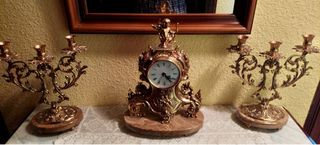 Reloj y Candelabros Bronce y Mármol