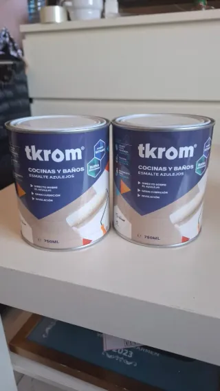 Pintura Esmalte Tkrom Cocinas y Baños 750ml