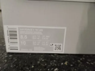 Nike Air Force 1 Grises y Blancas