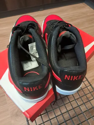 Nike Court Vision Low Negras y Rojas