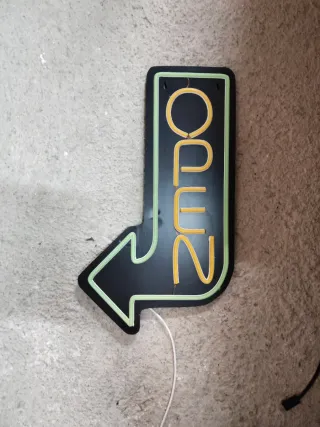 Letrero Neón Vintage Open Flecha