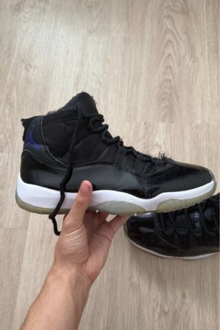 Jordan 11 Retro Negro Blanco