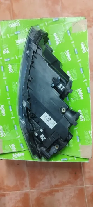 Faro Izquierdo VW Polo 2018