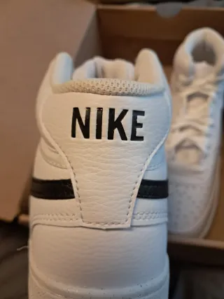 Nike Court Vision Mid NN Blancas y Negras