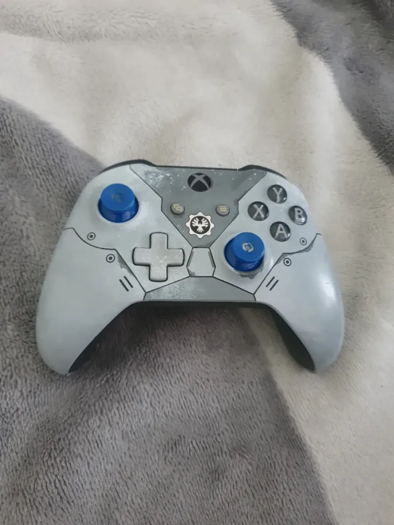 Mando Xbox One Gris y Azul