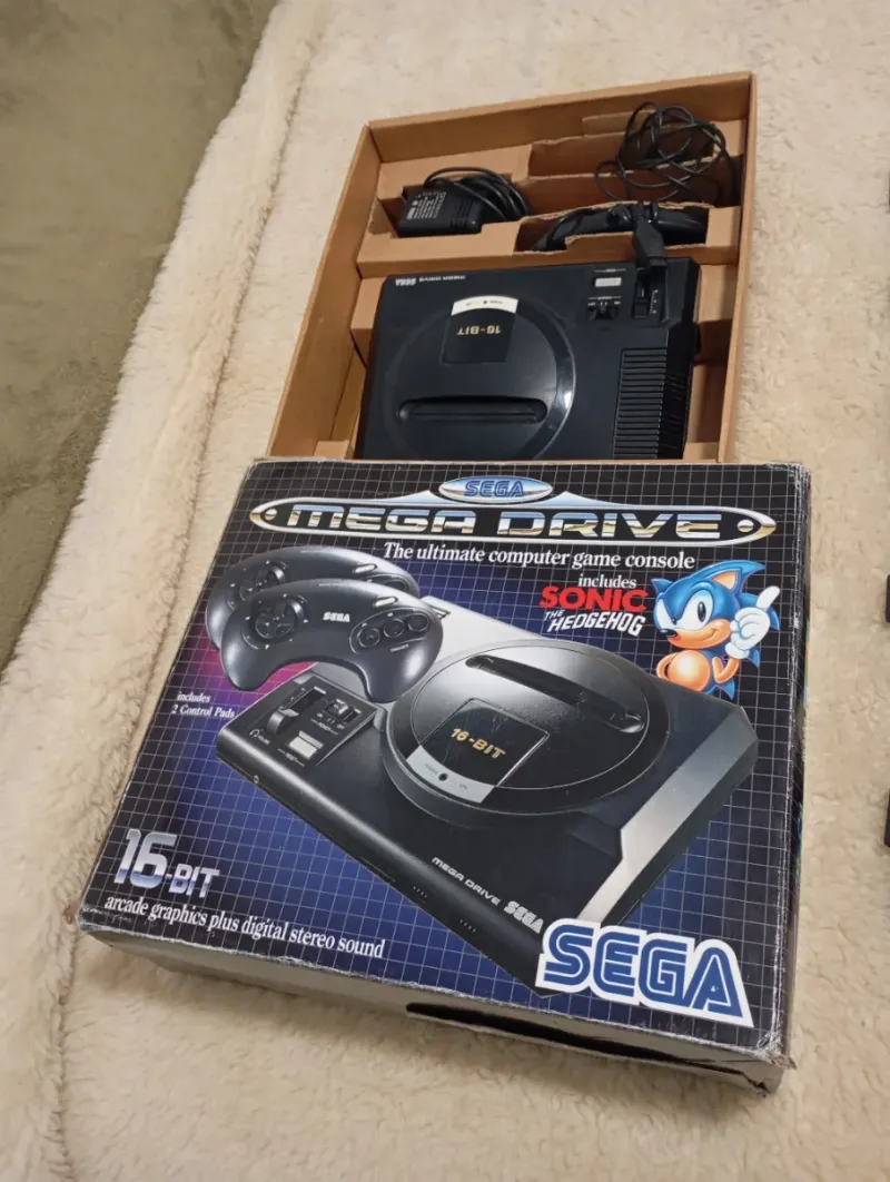 Sega Mega Drive + 18 Juegos afbeelding 7