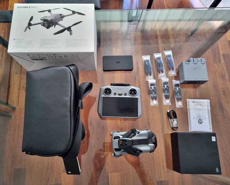 DJI Mini 5 Pro Fly More Combo