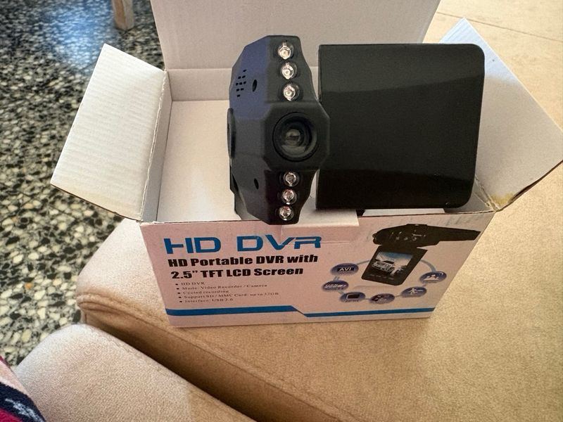 DVR Portátil HD con Pantalla LCD 2.5 afbeelding 2