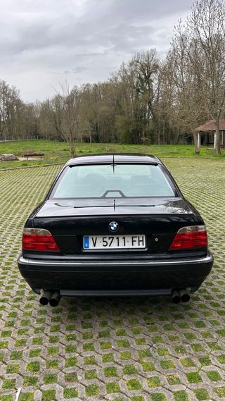 BMW 728i e38