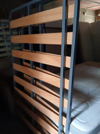 Colchón y somier con patas