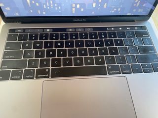 MacBook Pro 13” 2019 Gris Espacial 8GB/256GB