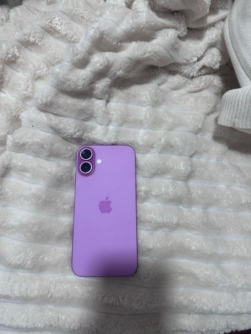 iPhone 16 Plus Morado rosa afbeelding 5
