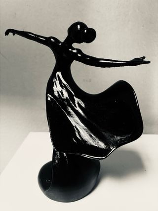 Statuetta ballerina nera lucida
