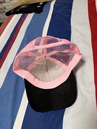 Gorra Buu Dragon Ball Z Rosa/Gris