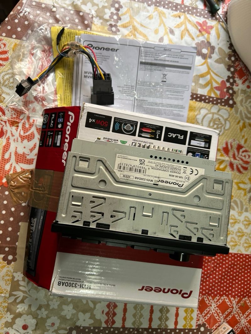 Autoradio Bluetooth Pioneer MVH-330DAB afbeelding 3