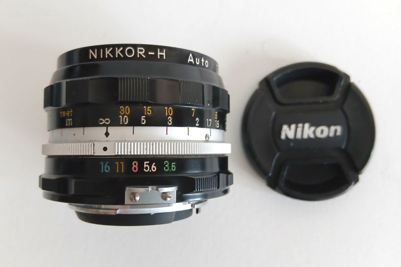 Objetivo 28mm Nikkor-h en buen estado