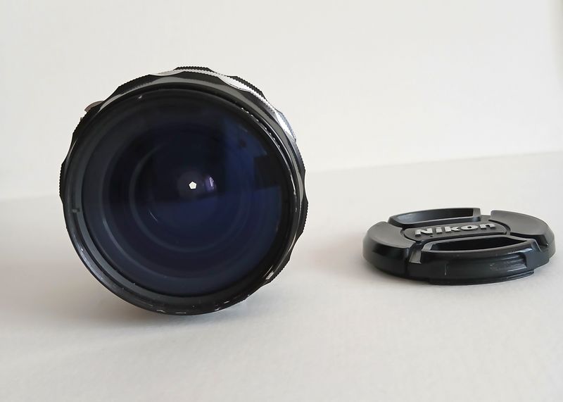 Objetivo 28mm Nikkor-h en buen estado afbeelding 4