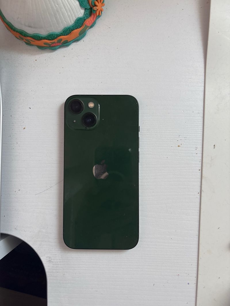 iPhone 13 Verde afbeelding 2