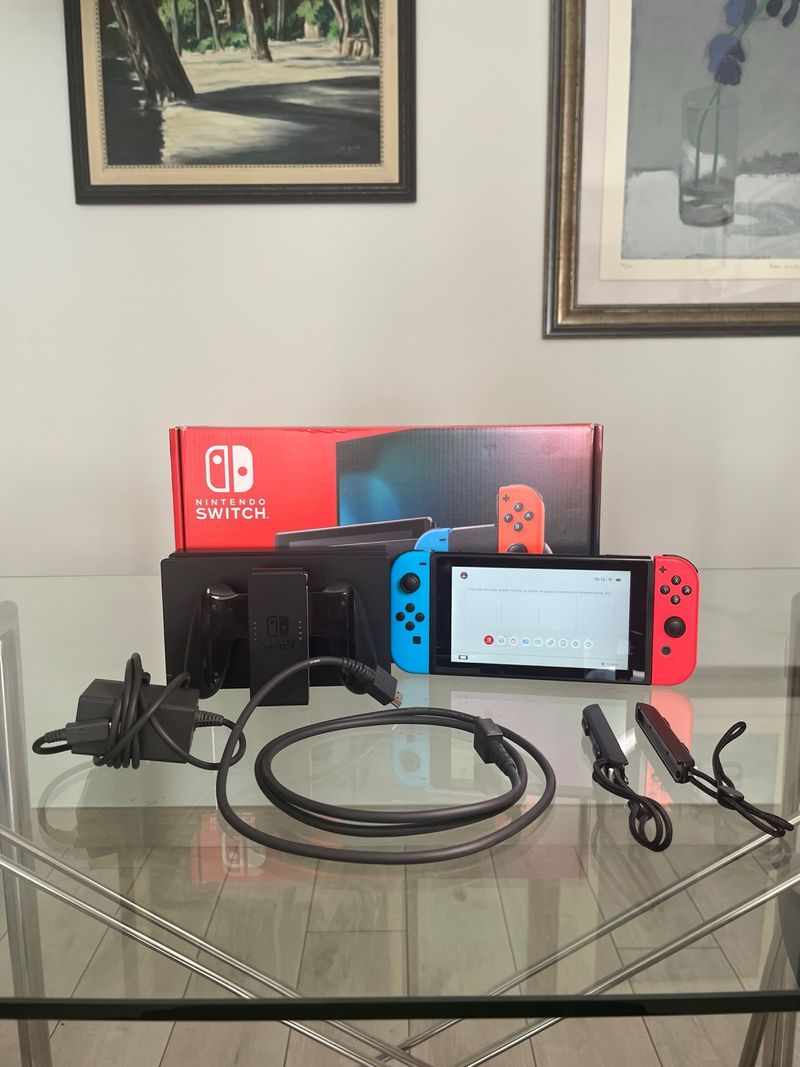 ¡COMO NUEVA! Nintendo Switch + Accesorios