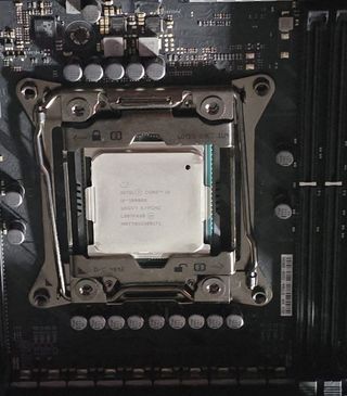Intel Core i9-10900X CPU