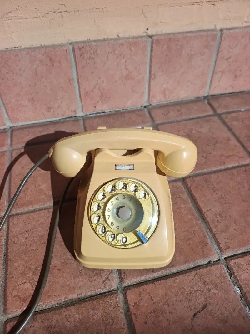 Teléfono de disco Siemens S62 marfil